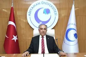 Adıyaman Üniversitesi'nin yeni Rektörü Prof. Dr. Mehmet Turgut, kişiye özel tüm akademik ilanları iptal etti