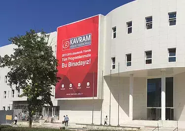 İzmir Kavram Meslek Yüksekokulu birçok alandan 17 Öğretim görevlisi alacak.