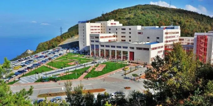 Zonguldak Bülent Ecevit Üniversitesi 2021-2022 Güz döneminde lisansüstü programlara öğrenci alacaktır.