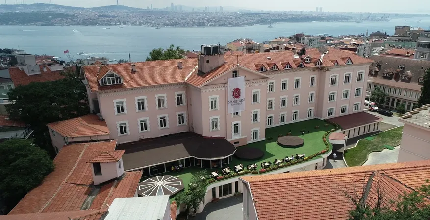 İstanbul Sağlık ve Teknoloji Üniversitesi 4 Öğretim görevlisi alacaktır.