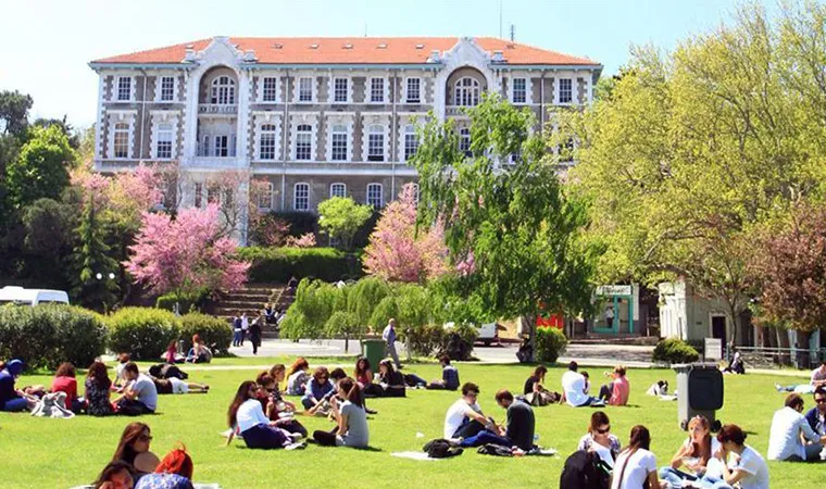 Boğaziçi Üniversitesi 2022-2023 Güz döneminde lisansüstü programlara öğrenci alacaktır.