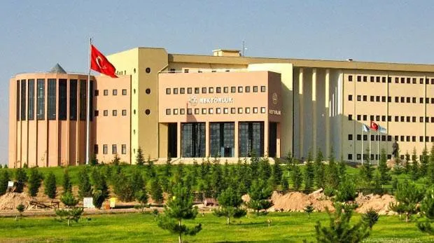 Kayseri Üniversitesi Lisansüstü Öğrenci Alım İlanı yayımlandı.