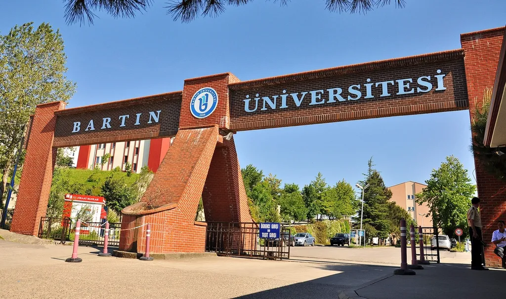 Bartın Üniversitesi 2019-2020 Bahar dönemi tüm enstitülerin Yüksek Lisans ve Doktora yayımlandı.